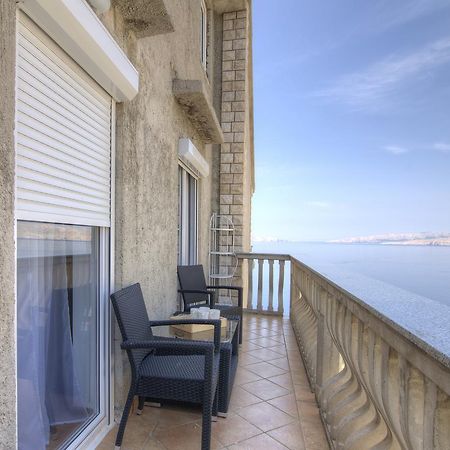 Apartments Lola Senj  Luaran gambar